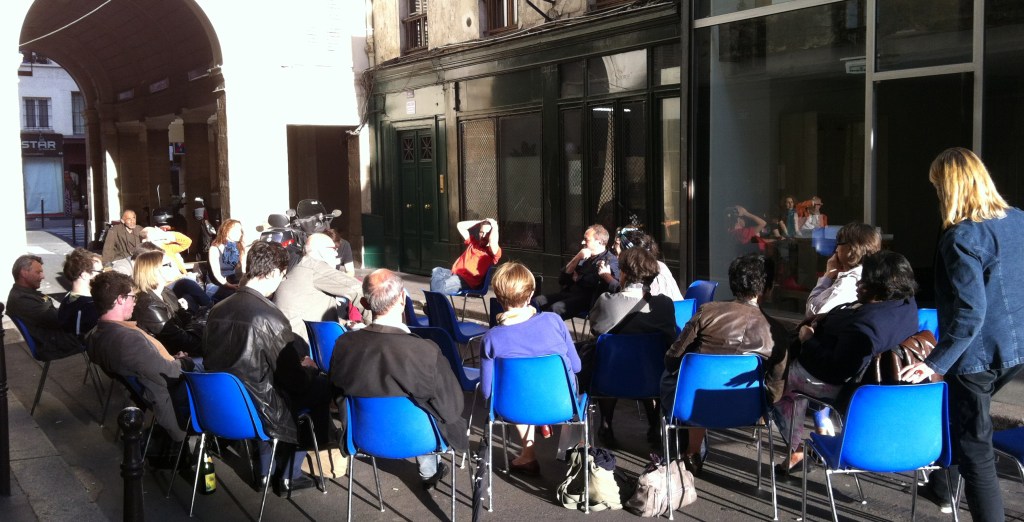 catherine baye's asso 41 on the streets on paris